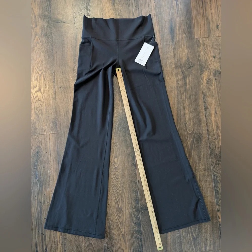 Athleta Women’s Salutation Stash Flare Pants in Black NWT Size Large Tall - Picture 15 of 15